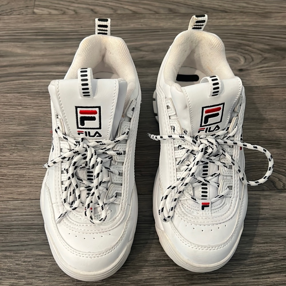 Fila - size 7